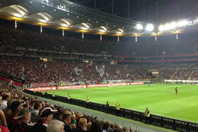 Frankfurt Remis - Bayer Leverkusen feiert Gruppensieg