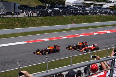 Mercedes feiert Doppelsieg beim GP von Spanien