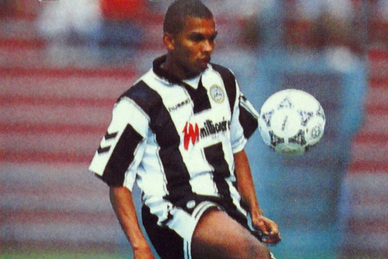 Marcio Amoroso im Trikot von Udinese Calcio, für die er zwischen 1996 bis 1999 auf Torejagd ging