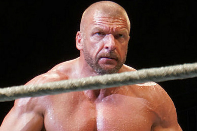 Triple H besiegt The Undertaker bei Super-Showdown