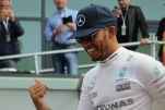 Darf sich über ersten Sieg der neuen Formel-1-Saison freuen: Lewis Hamilton